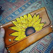Load image into Gallery viewer, *sold out*Leather craft workshop, 10th of February, large rivet clutch
