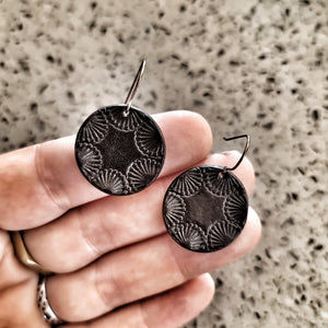 Little leather disc earrings